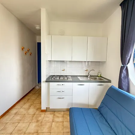 Grazioso N 47 A 100mt Dal Mare