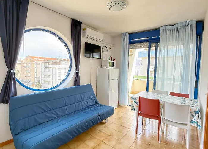 Grazioso N 47 A 100mt Dal Mare Бибионе